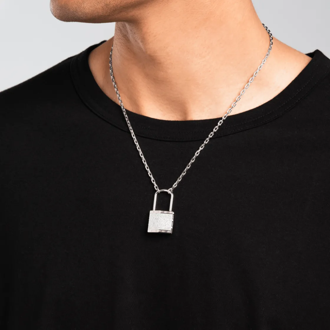 pont_des_arts_padlock_pen_3-2.webp Discount MJ Jones Pont Des Arts Padlock Pendant