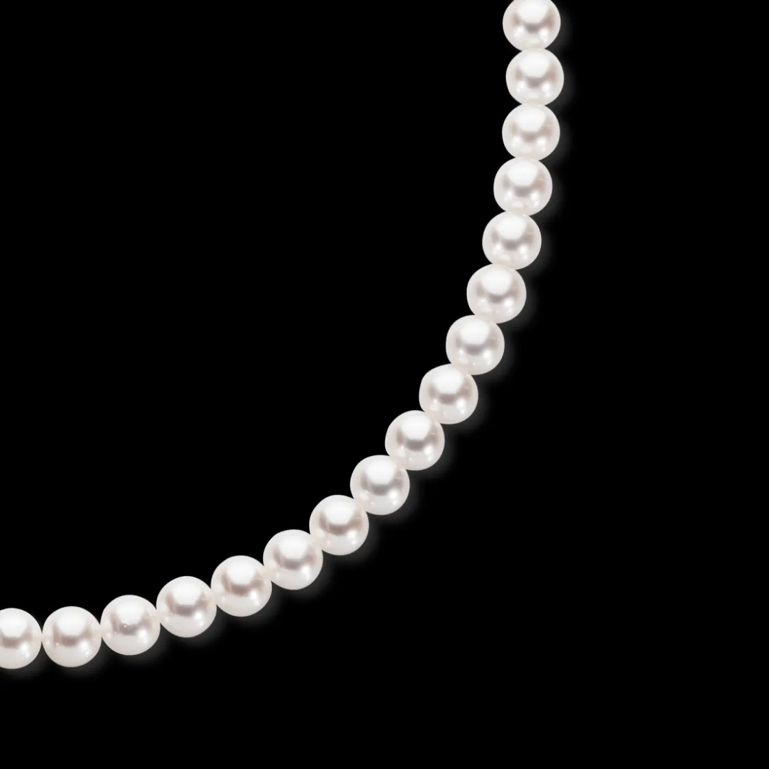 white_round_pearl_necklac_1.webp Sale MJ Jones White Round Pearl Necklace